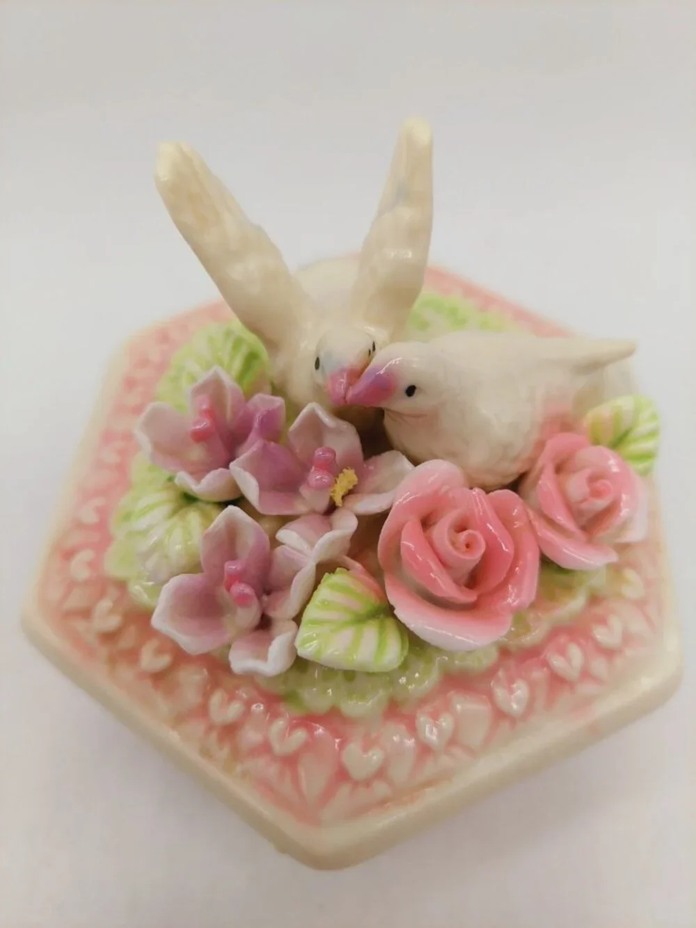 Trinket Box Doves Birds Floral Designs No Chips Vintage Multicolor